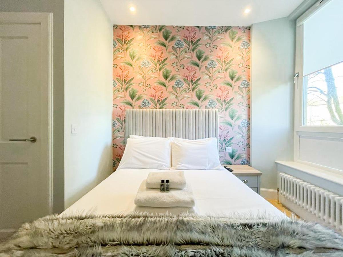 Appartamento Beautiful 2Br, Private Entry In Vibrant Leith Edimburgo Esterno foto