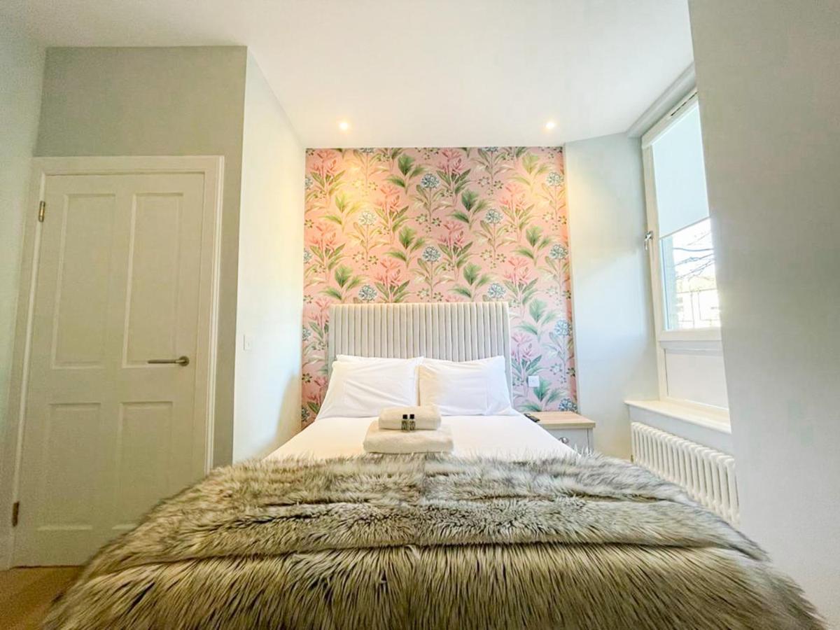 Appartamento Beautiful 2Br, Private Entry In Vibrant Leith Edimburgo Esterno foto