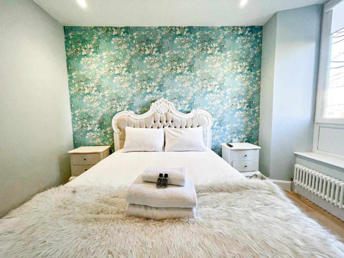 Appartamento Beautiful 2Br, Private Entry In Vibrant Leith Edimburgo Esterno foto